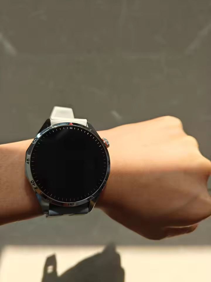 LEMFO Smart Watches For Men Women 1.5″ 360*360 HD Screen 330mAh Battery Heart