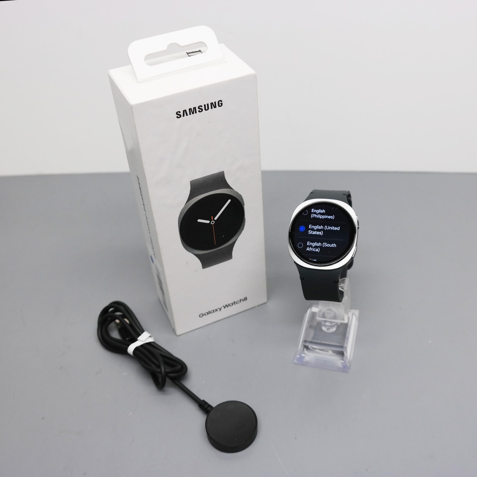 Samsung Galaxy Watch8 SM-L325U 40mm LTE Aluminum Smartwatch – Graphite