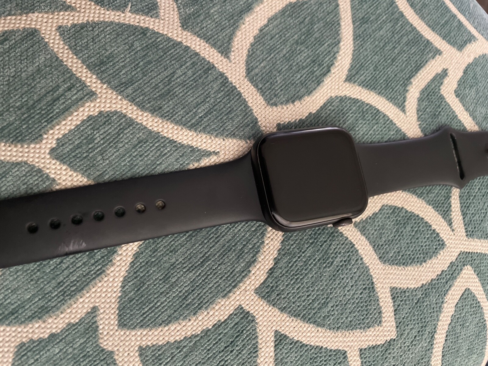 Apple Watch Series 5 44mm Space Gray Aluminium Case with Black Sport Band – S/M