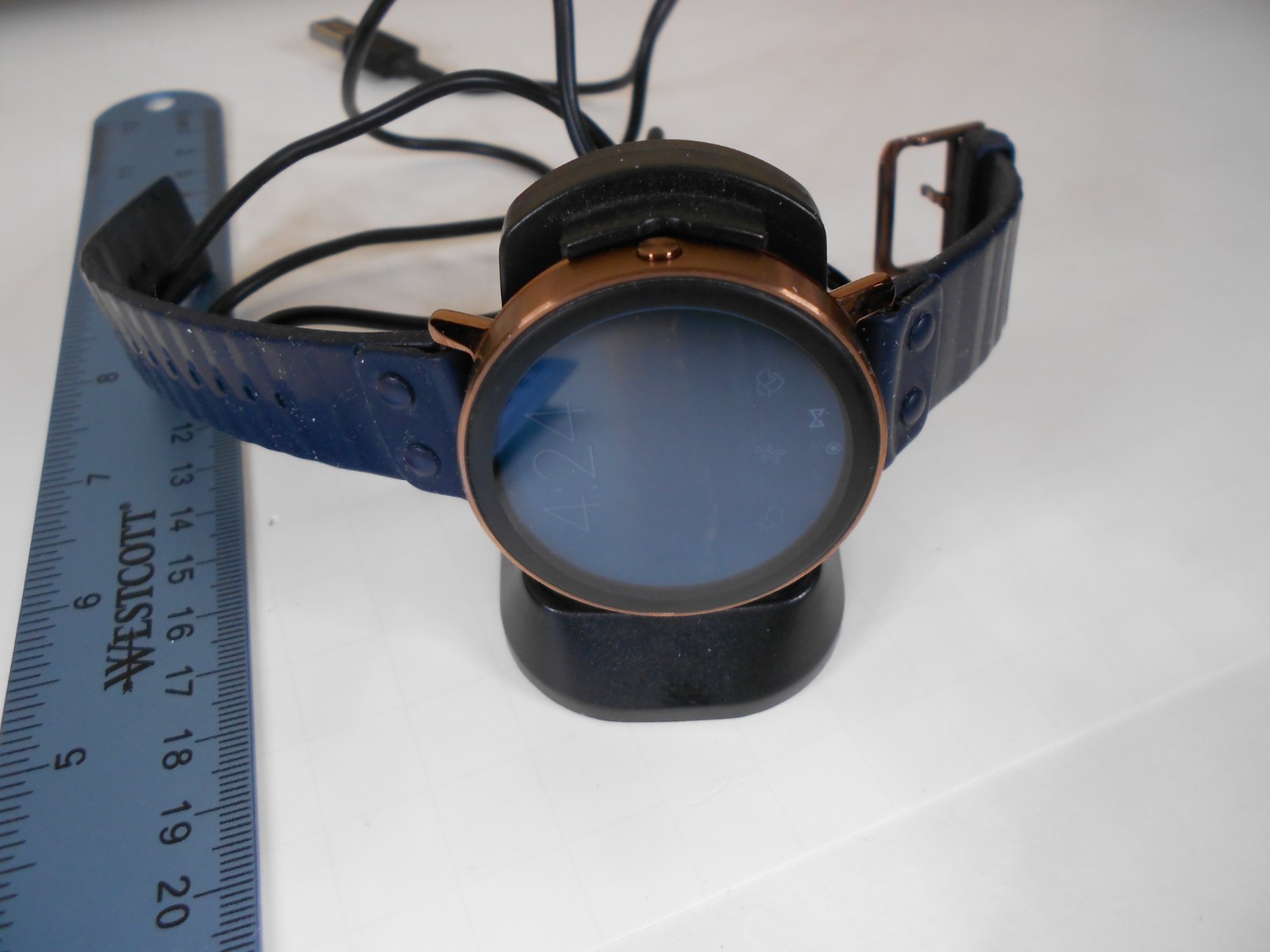 Misfit Viper stylish 44mm GPS smartwatch 1.3 in AMOLED screen running Wear OS