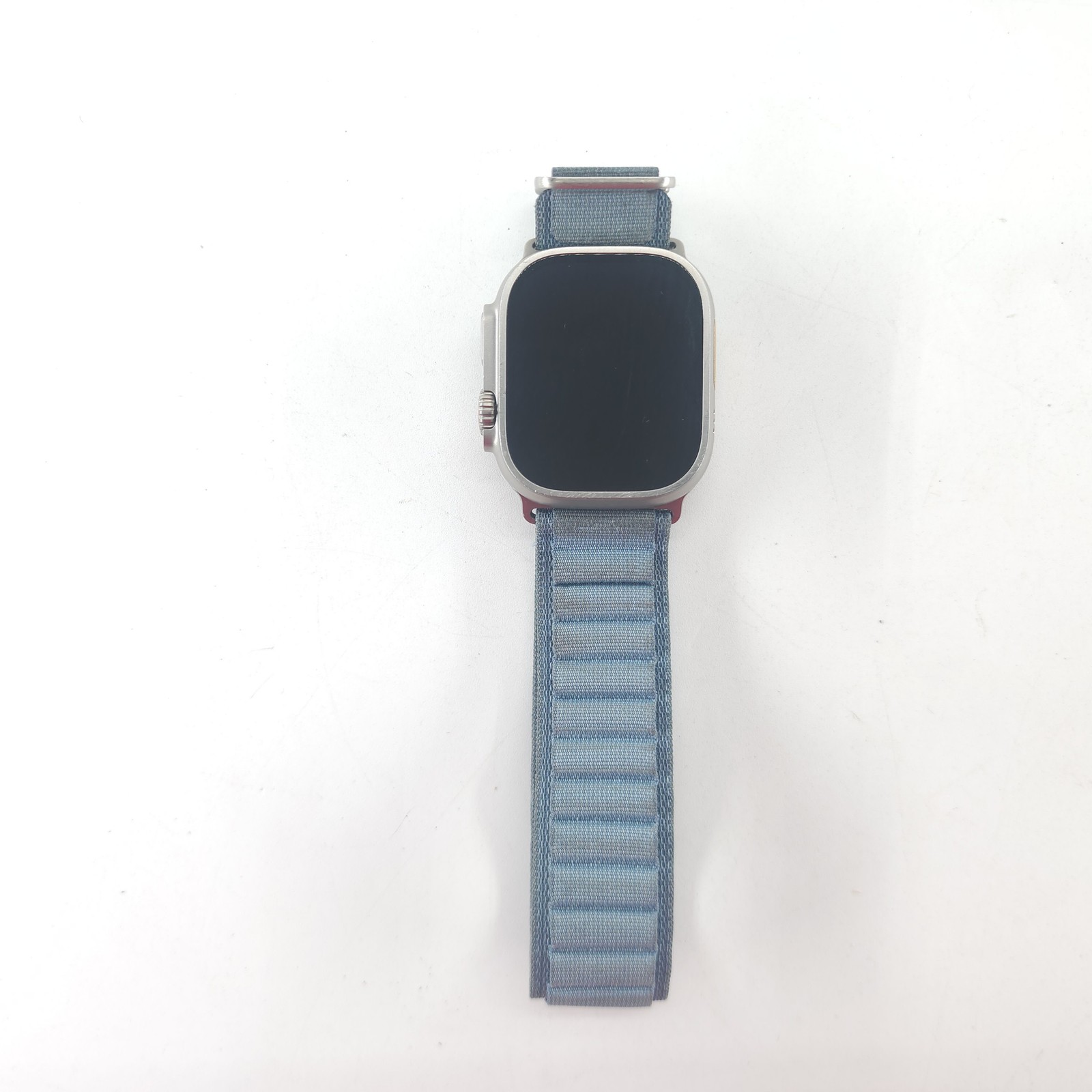 Apple Watch Ultra 3 49MM Silver Titanium Silver w/ Fabric blue band , Excellent