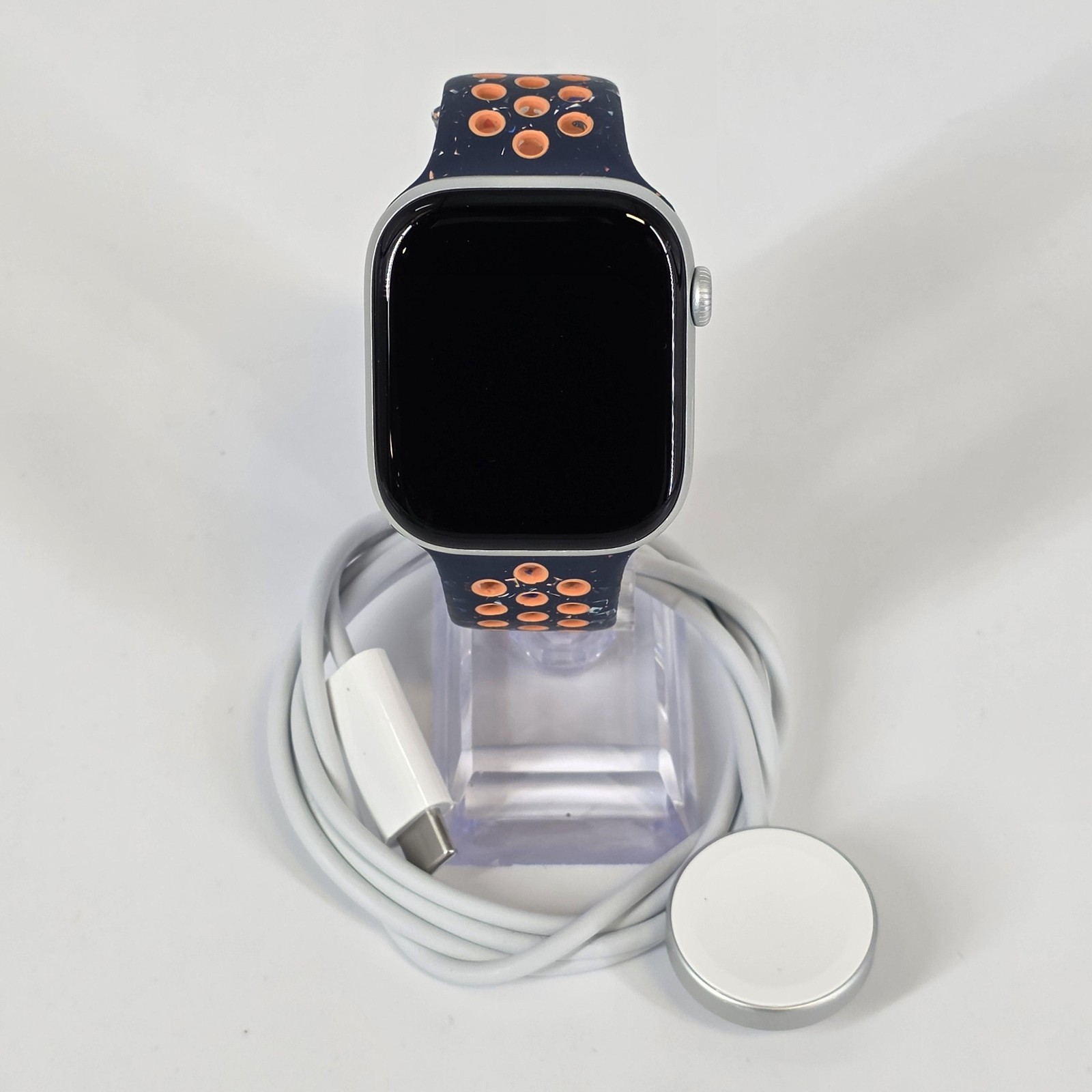 Apple Watch (Series 10) 46mm Silver Aluminum (LTE) w/ Nike Sport – Very Good