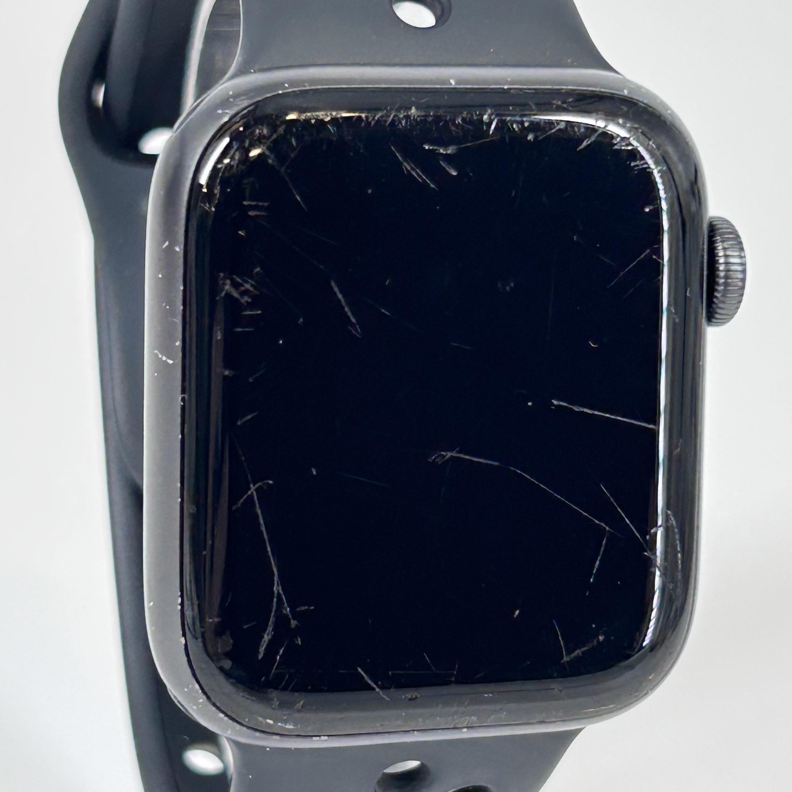 Apple Watch SE (1st Gen) 44mm Space Grey Aluminum (LTE) w/Black Nike Sport- Fair