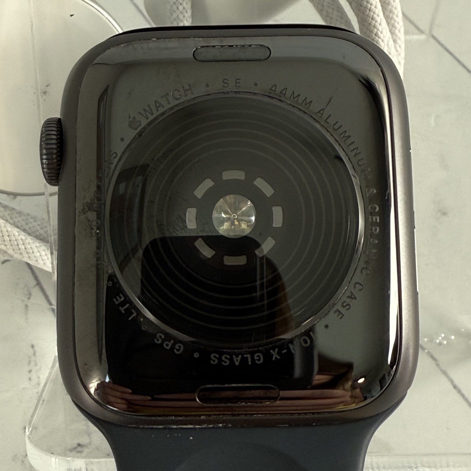 Apple Watch SE 1st Gen 44mm Space Gray A2351 Smartwatch Cellular Unlocked #H244