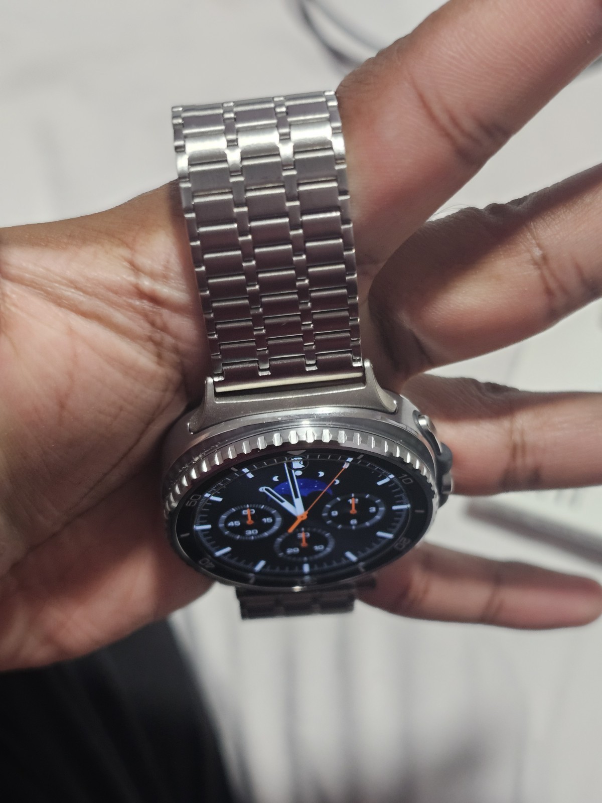 Samsung Galaxy Watch 8 Classic Smartwatch With AI Assistant Barely Used.