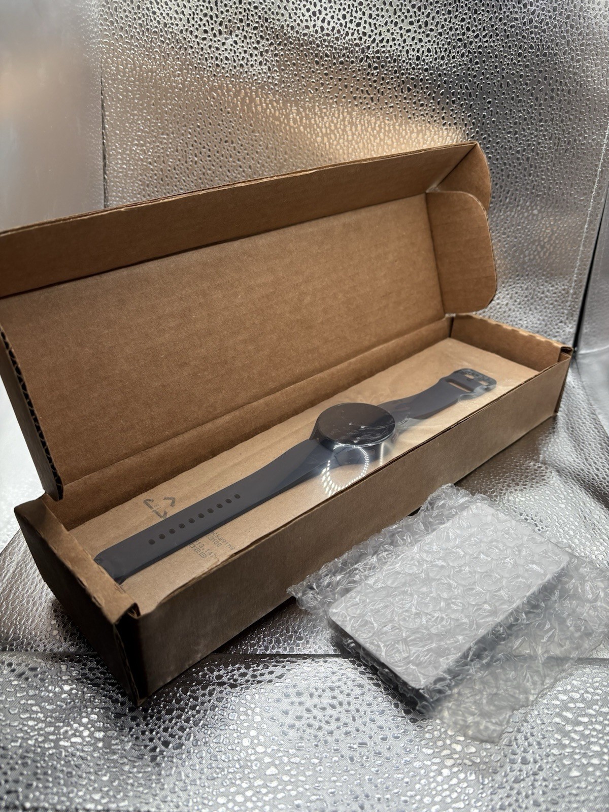 Samsung Galaxy Watch6 44mm Aluminum Case Graphite Smartwatch SM-R940NZKCXAA