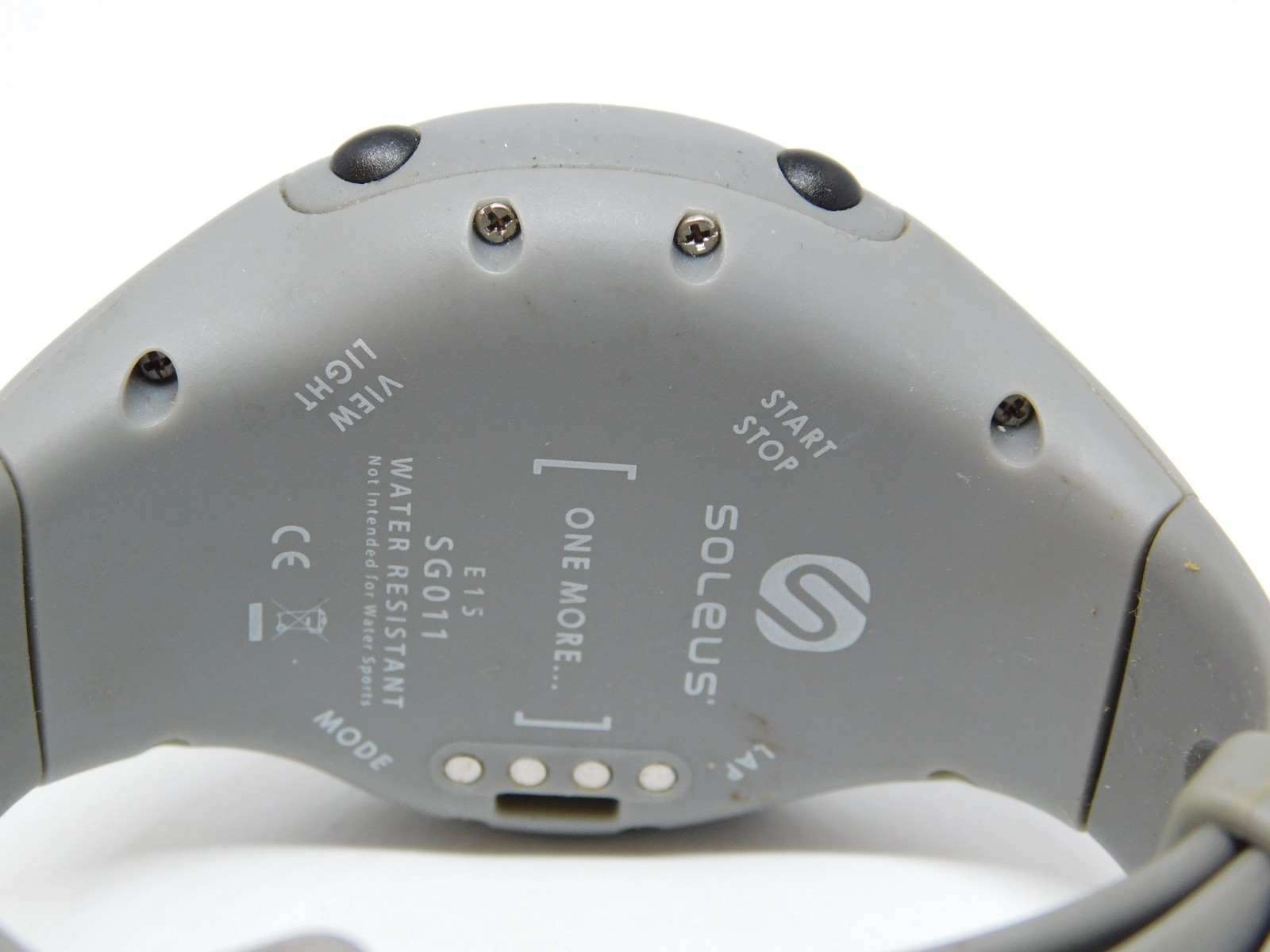 Soleus SG011 GPS Water Resistant Digital Unisex Smart Watch Untested
