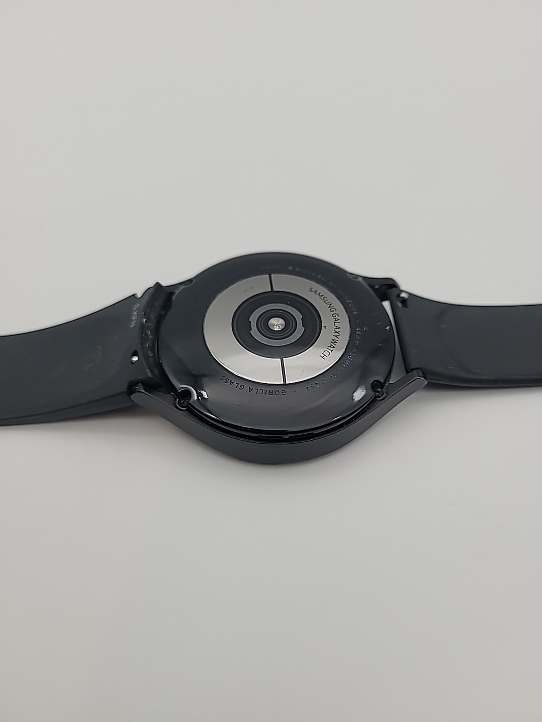 Samsung Galaxy Watch4 SM-R870 44mm Aluminum Case with Sport Band – Black