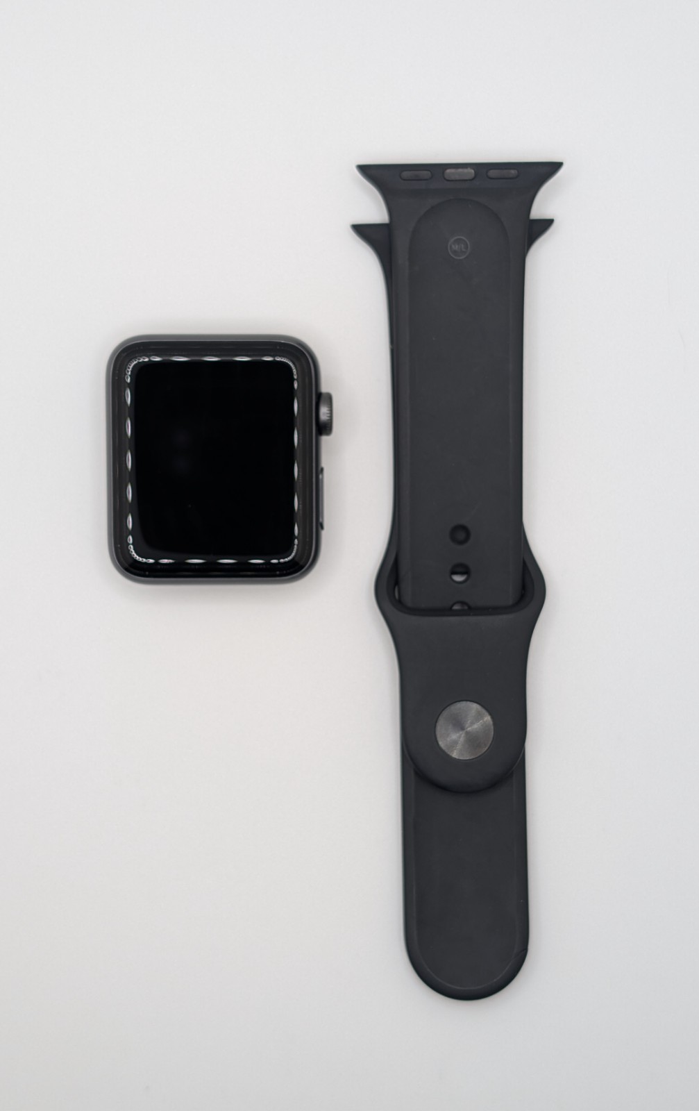 Apple Watch Series 3 42mm, GPS + LTE, Space Gray Aluminum-M/L Sport Bands. ~697~