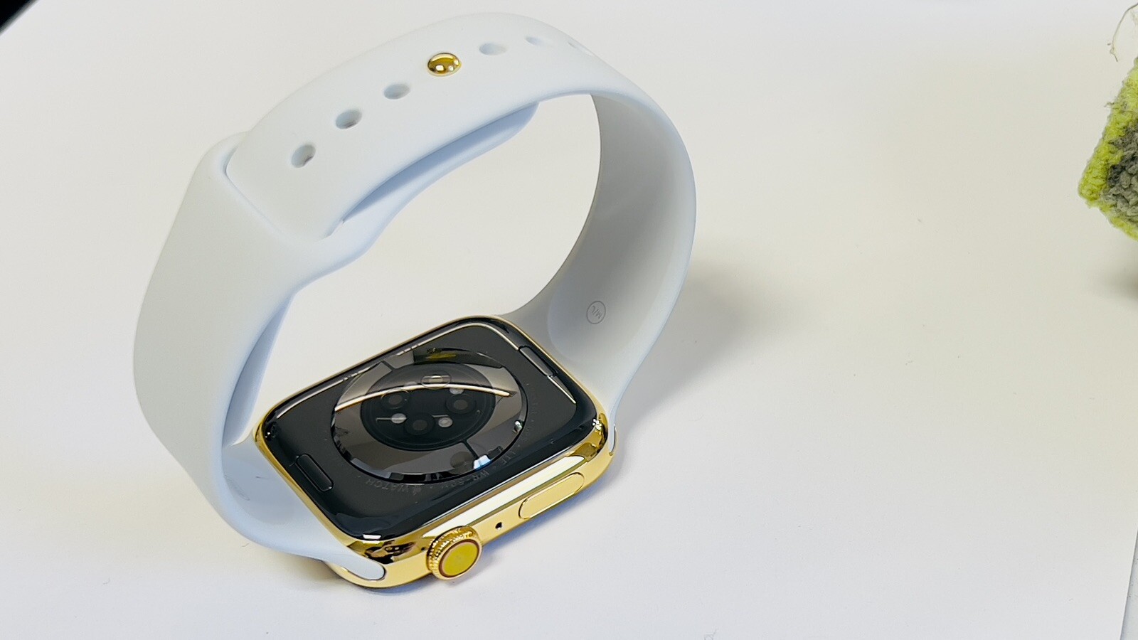 Custom 24K Gold Plated 45MM Apple Watch SERIES 8 White Sport Band Gold Dial