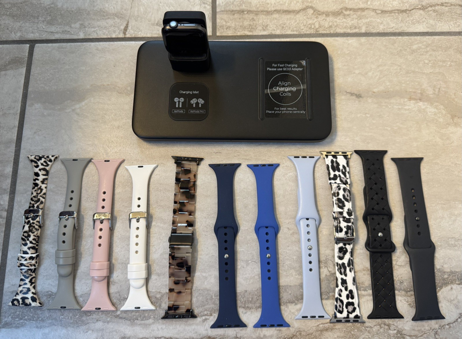 Apple Watch Series 5 40mm Space Gray Smartwatch Bundle – Unlocked