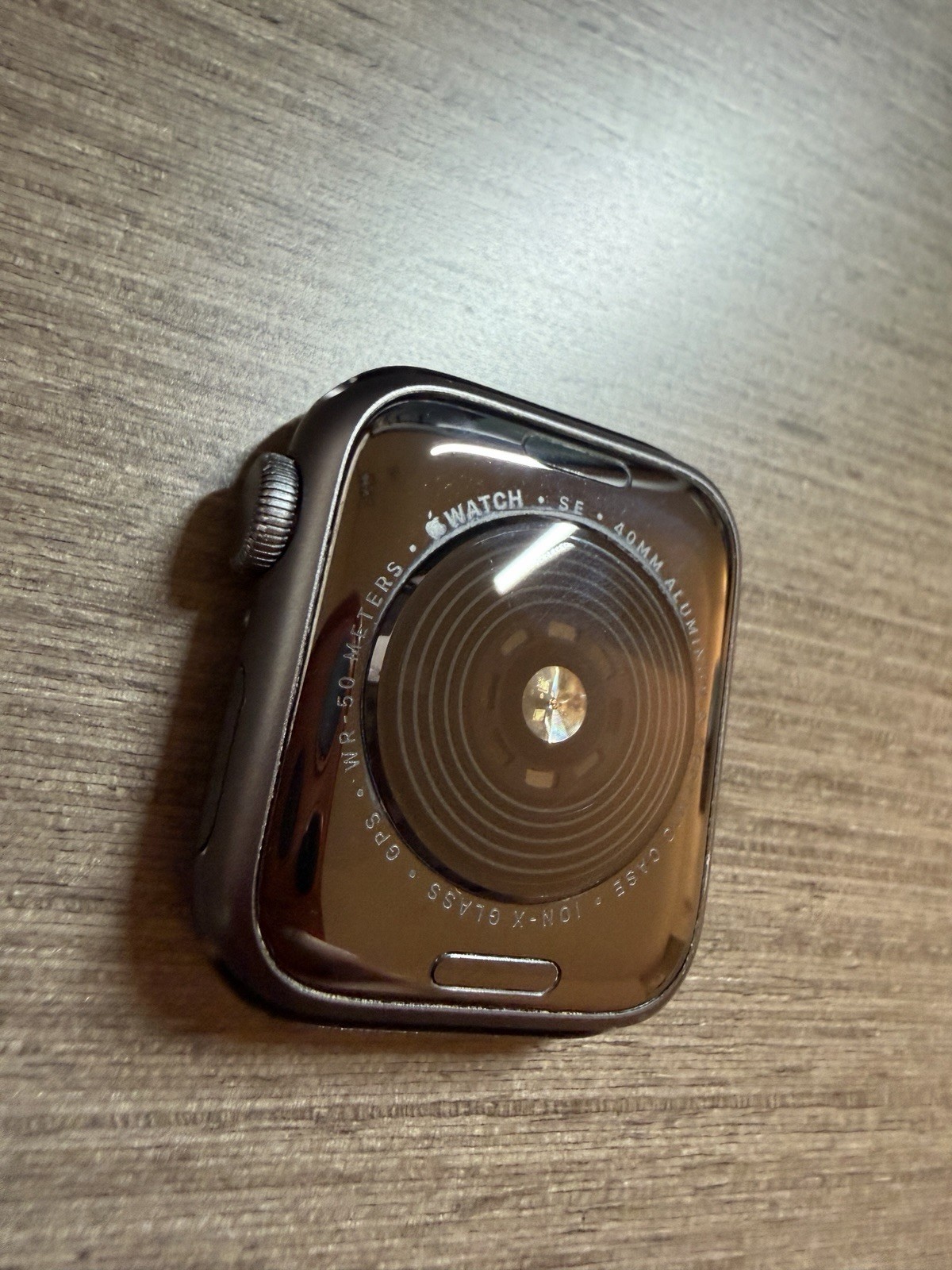 Apple Watch SE 40mm Space Gray Aluminum Case No Band