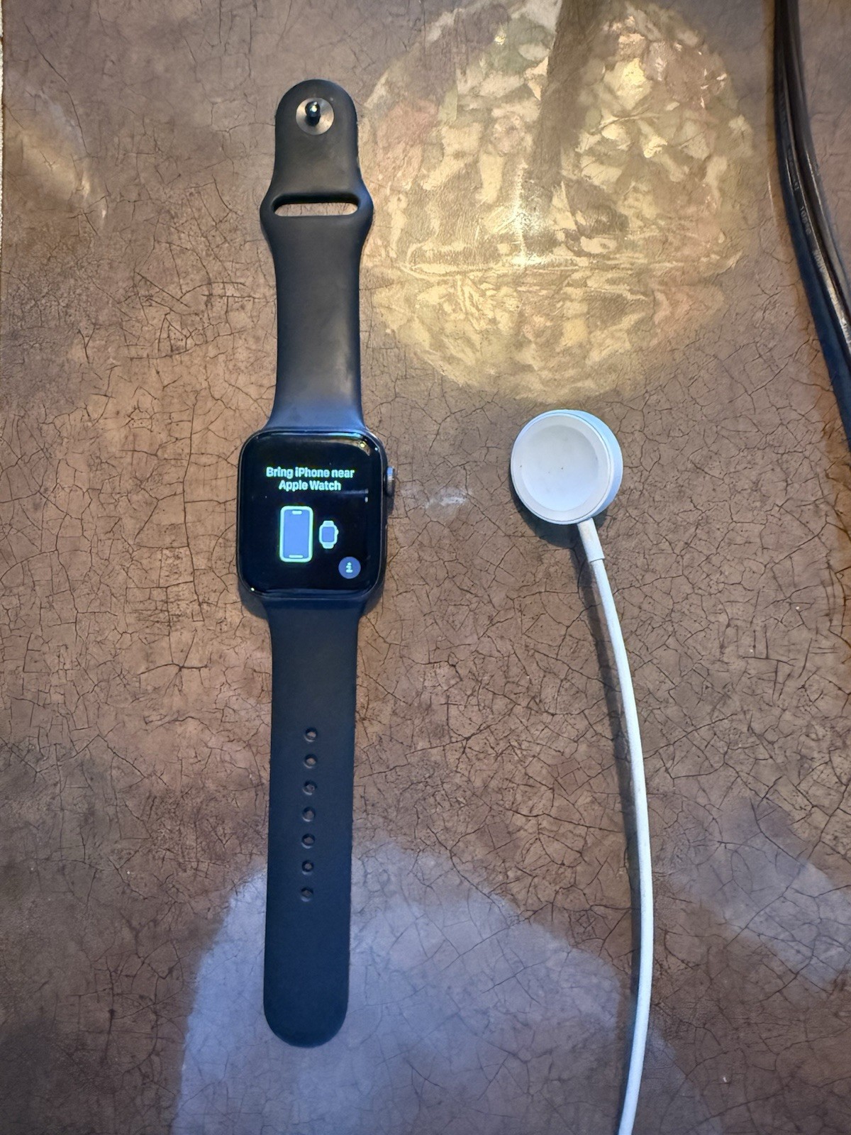 Apple Watch SE Cell 44mm Space Gray Aluminum – Midnight Sport Band (MKRR3LL/A)