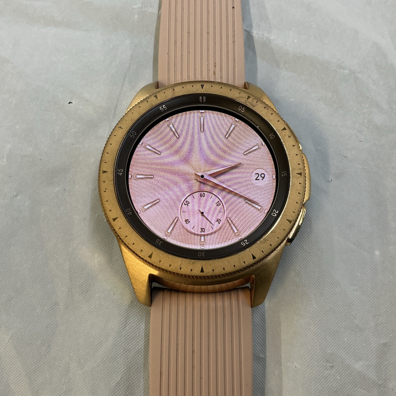 Samsung Galaxy Watch SM-R810 42mm gold Case Classic Buckle