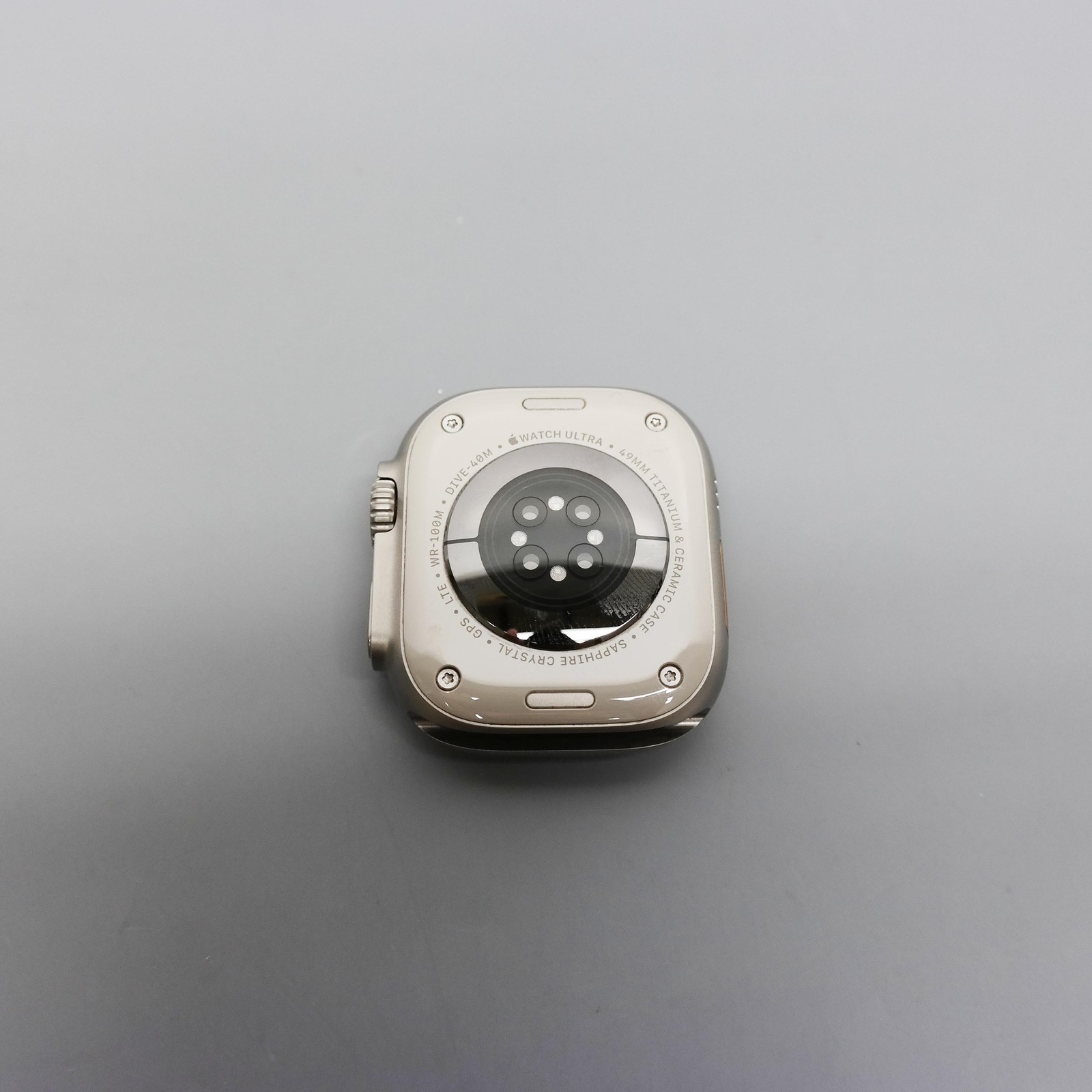 Apple Watch Ultra GPS + LTE 49mm Titanium Case MNH83LL/A NO BAND