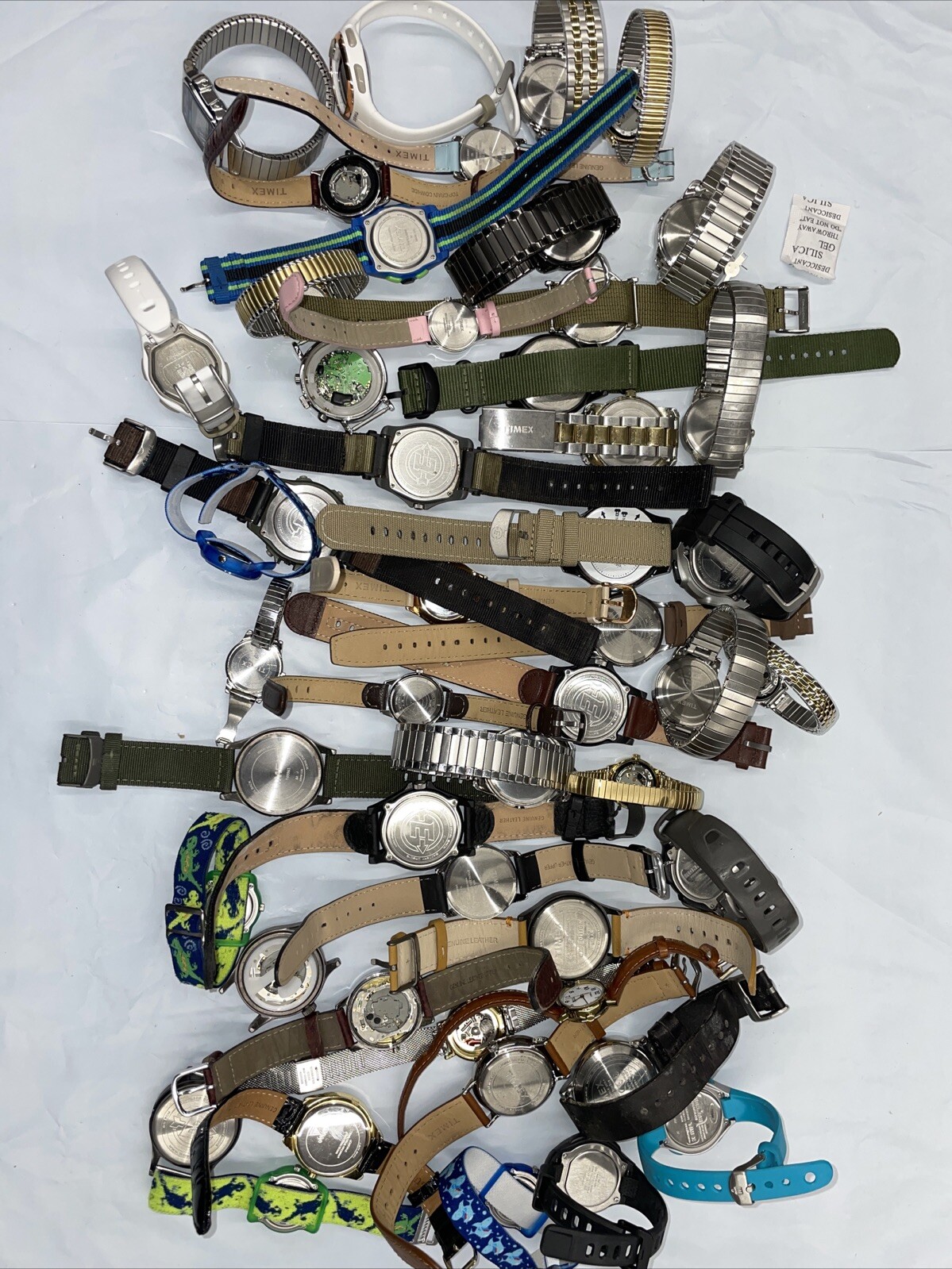 Wholesale lot of 50 Timex watches for parts repairs sold as is untested LAN46