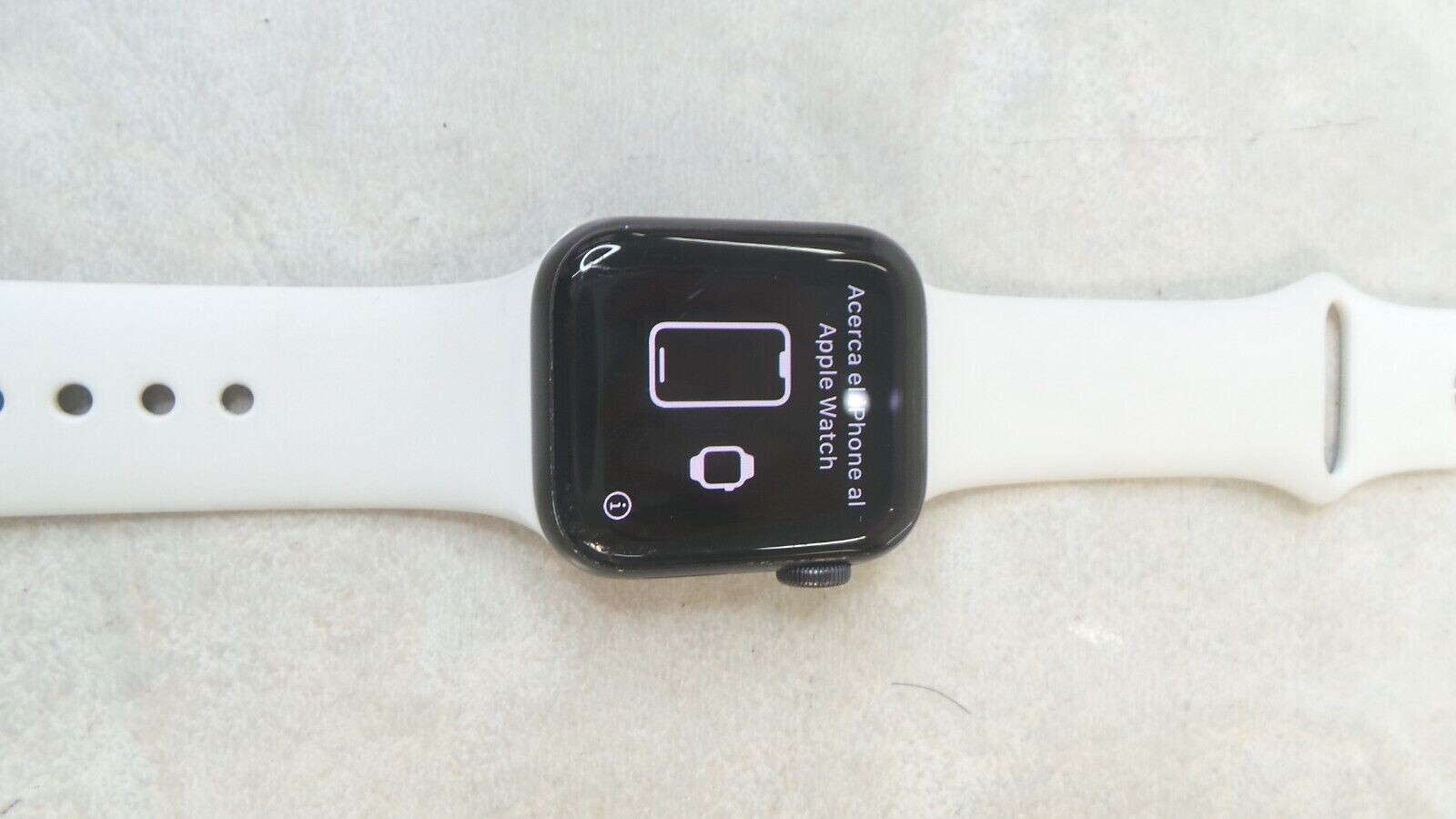 Apple Watch Series 5 40mm Stainless Steel GPS + Cellular A2094