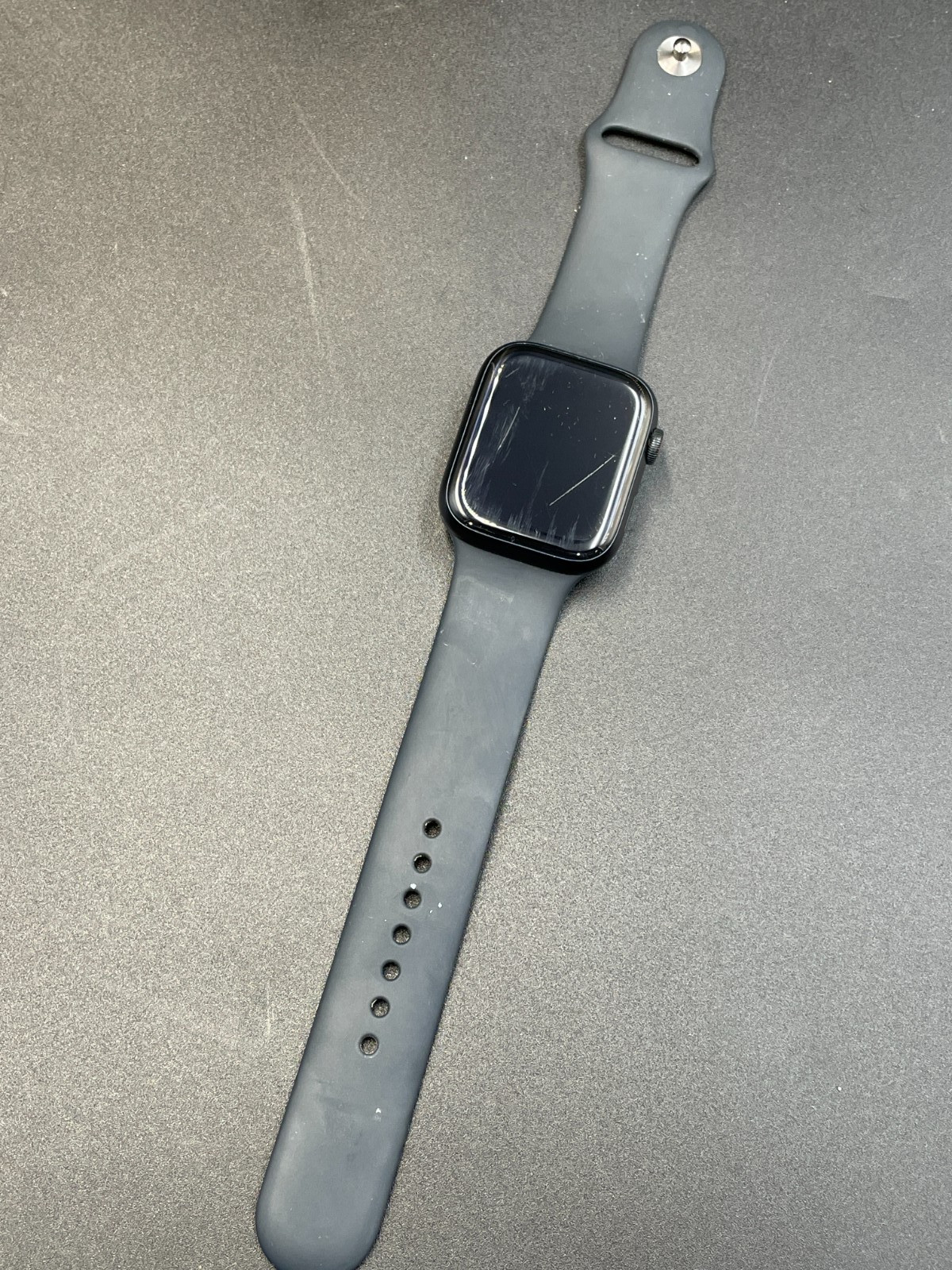 Apple Watch Series 8 45mm Midnight Aluminum Case with Sport Band (GPS +…