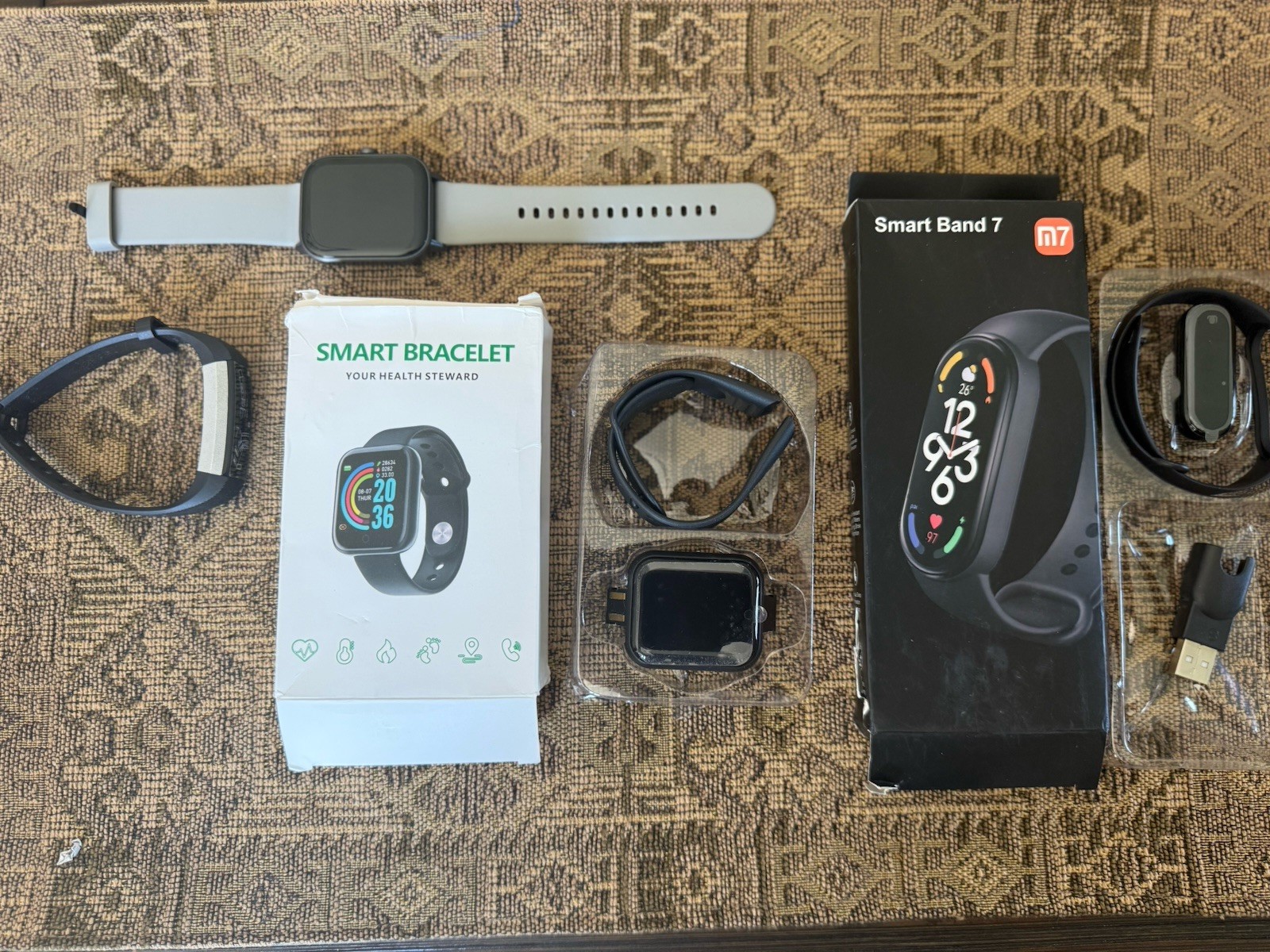 Lot of 4 Smart Watches & Fitness Trackers (Untested)