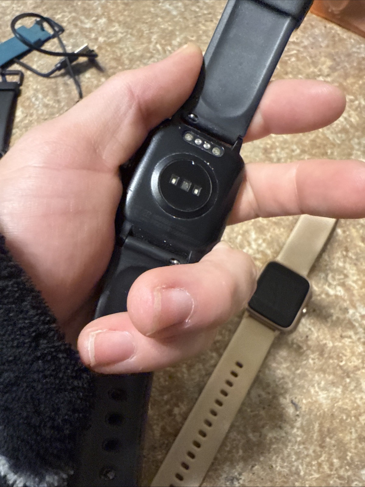 Lot of TESTED smart watches (unbranded)/unknown brand) Screens turn on