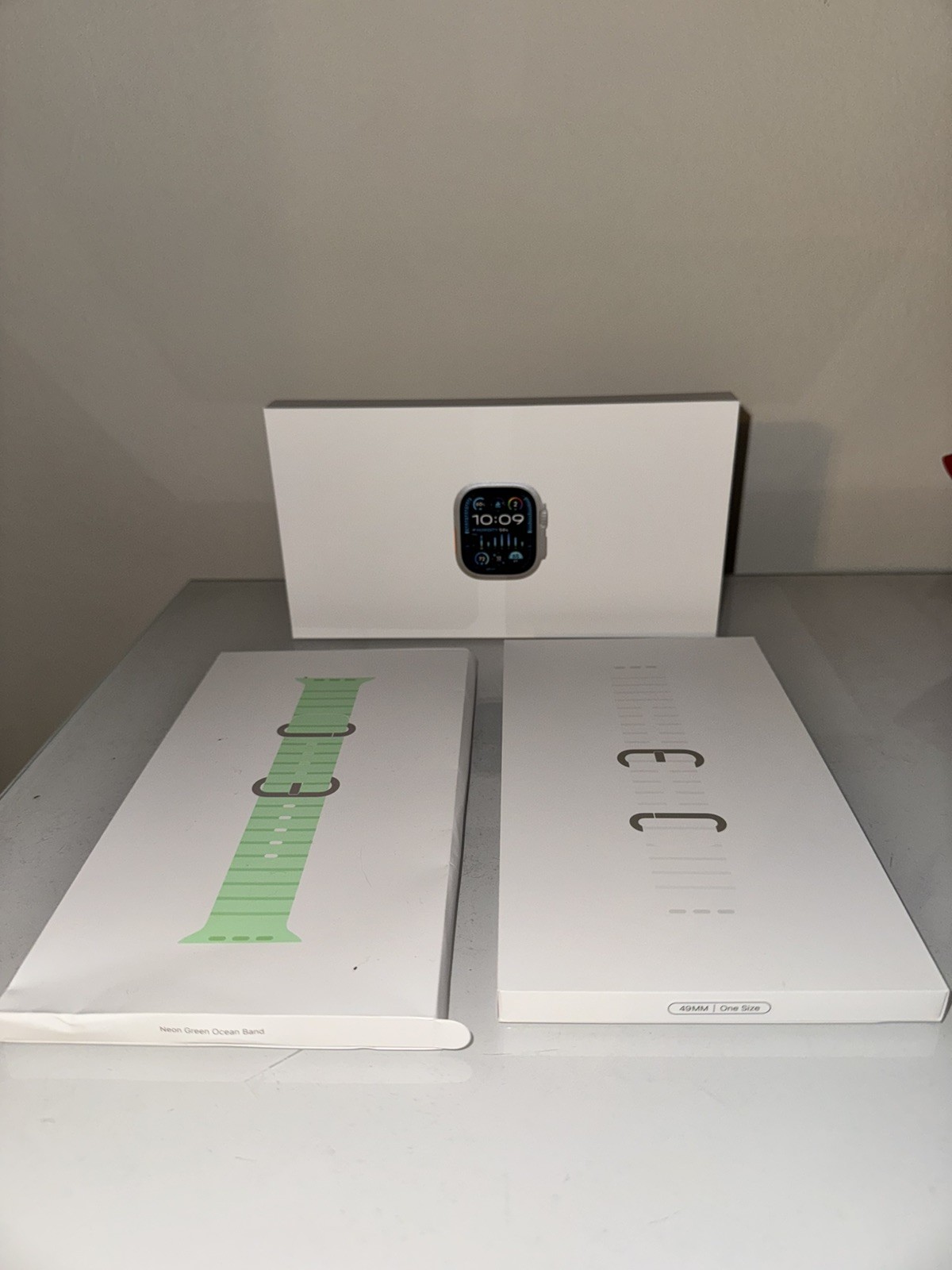 Apple Watch Ultra 2 – Excellent Condition – Multiple Bands – GPS + cellular 64GB