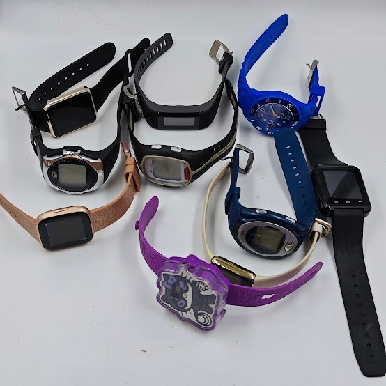 Lot of 10 Watches – Untested, Mixed Models and Colors