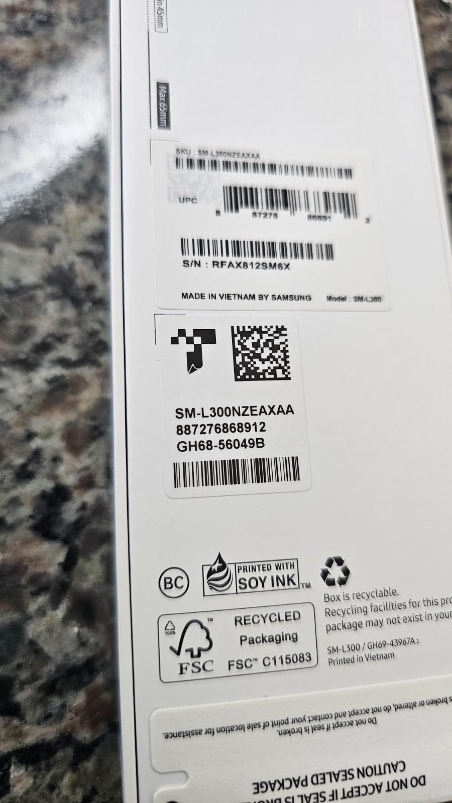 SAMSUNG GALAXY WATCH7 40mm GPS AI Smartwatch, 2024 – Unlocked. 2 chargers.