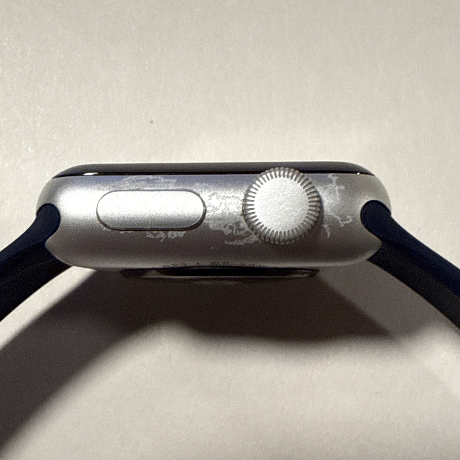 Apple Watch Series 2 38mm Silver Aluminum Nike Ed. A1757 (GPS) Navy Sport Band