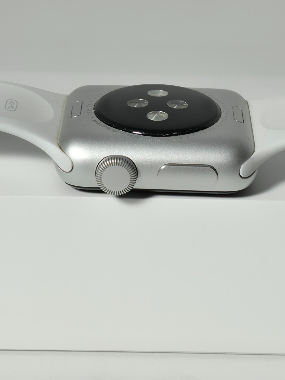 Apple Watch Series 3 (38mm) Silver Aluminum White Band A1858 (GPS) TESTED WORKS