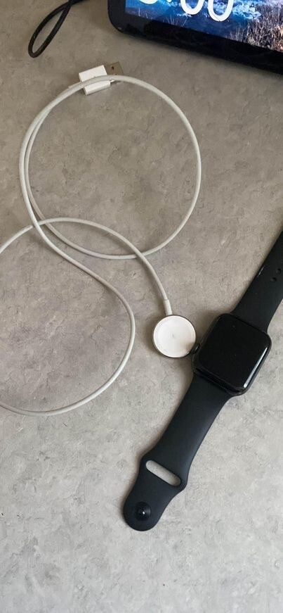 Apple Watch Series 5 44mm Space Gray Aluminium Case with Black Sport Band – S/M
