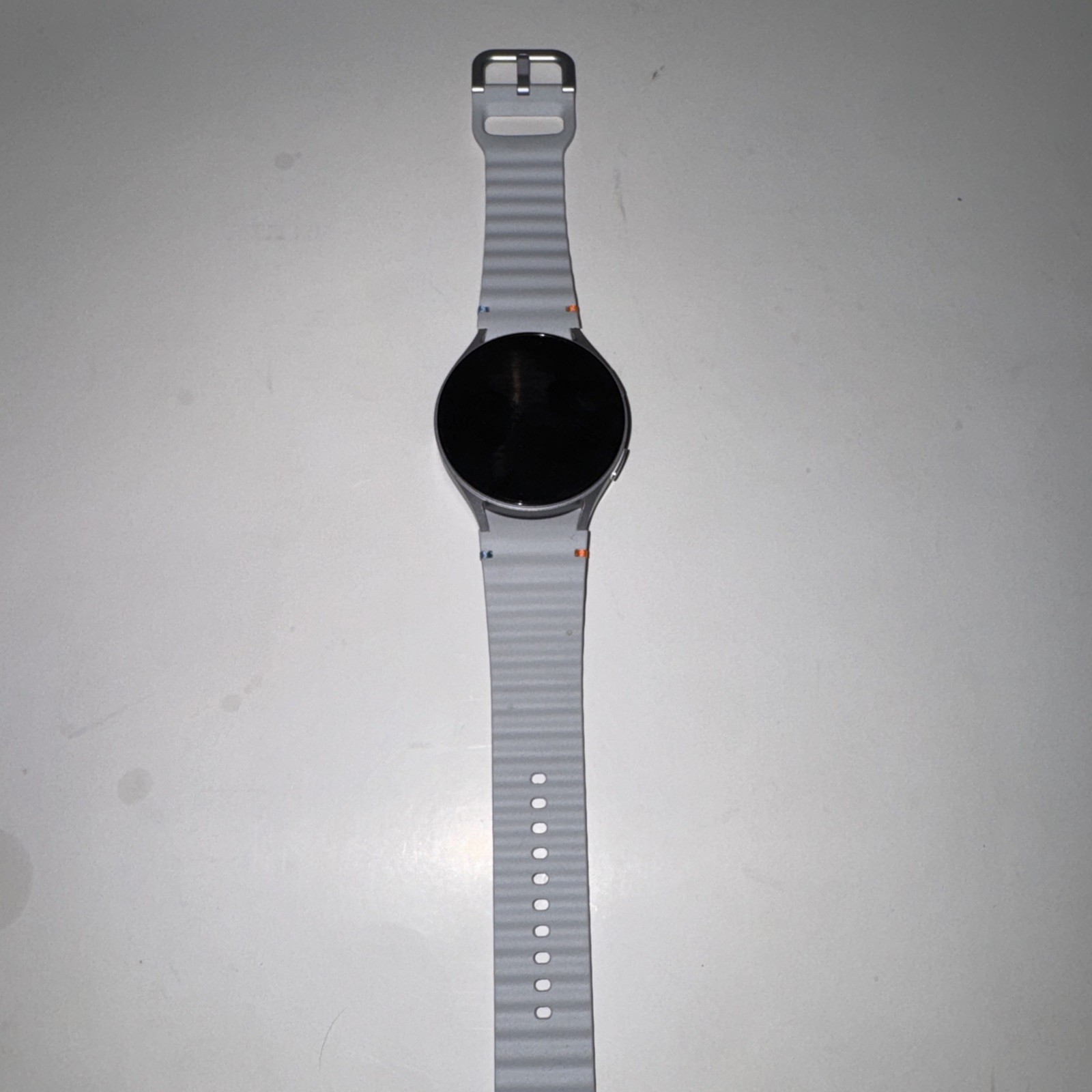 Samsung Galaxy Watch7 44mm Bluetooth Smartwatch , Silver, (NEW)