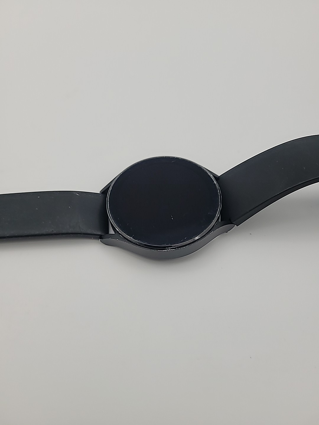 Samsung Galaxy Watch4 SM-R870 44mm Aluminum Case with Sport Band – Black