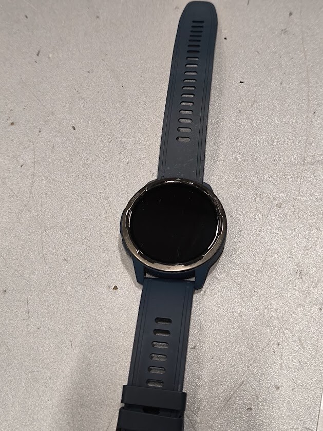 Used Smartwatch – Working, No Accessories, Signs of Wear