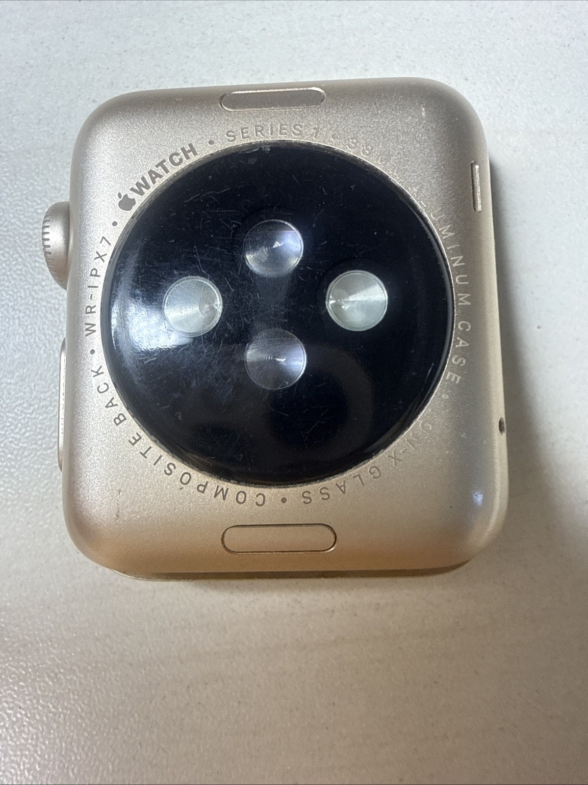 Apple Watch Series 1 8GB – A1802 – Gold Aluminum GPS Good Condition