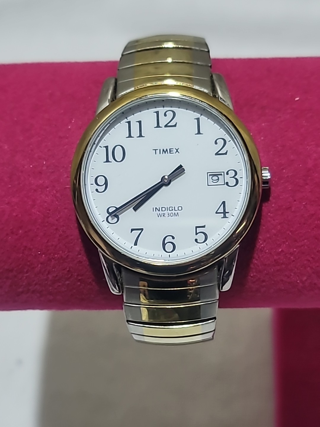 Vintage TIMEX EasyReader Men’s Watch With Date Indicator Works Near Mint