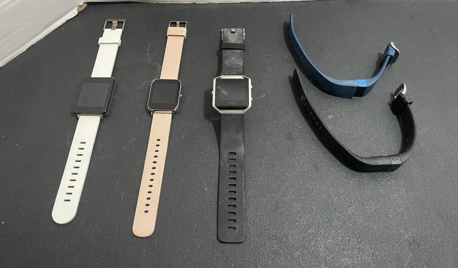 Fitbit /smart Watches Lot 5 Mixed