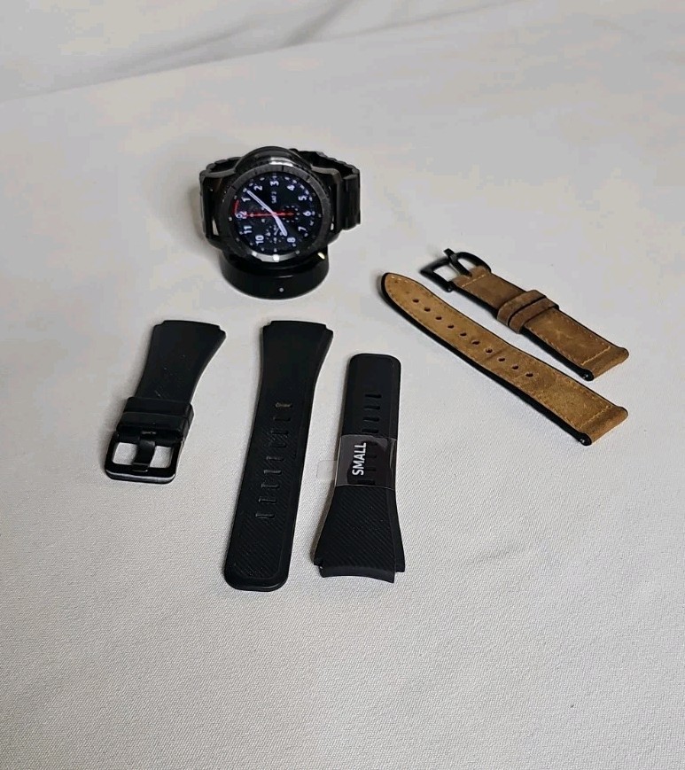 Samsung Gear S3 Frontier SM-R760 46mm Black Smartwatch, Stainless Steel Band 4GB