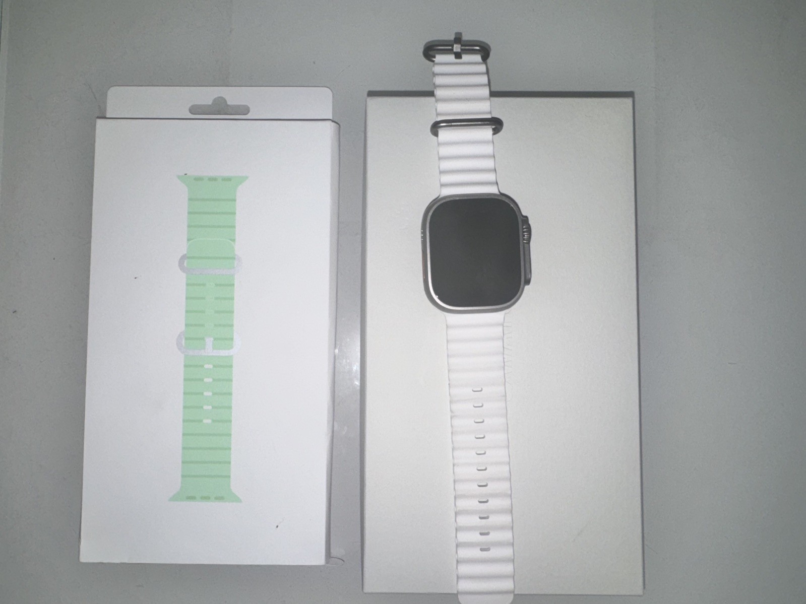 Apple Watch Ultra 2 – Excellent Condition – Multiple Bands – GPS + cellular 64GB