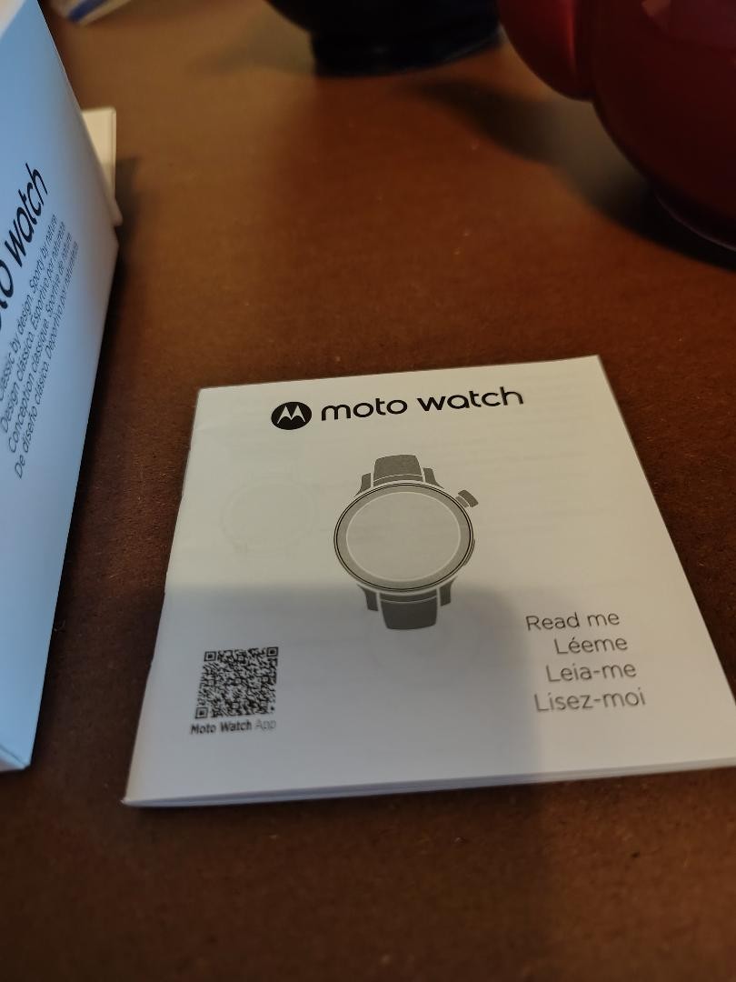 Motorola Moto Watch 2026 XT2547-2 Volcanic Ash Black Smartwatch New in Box
