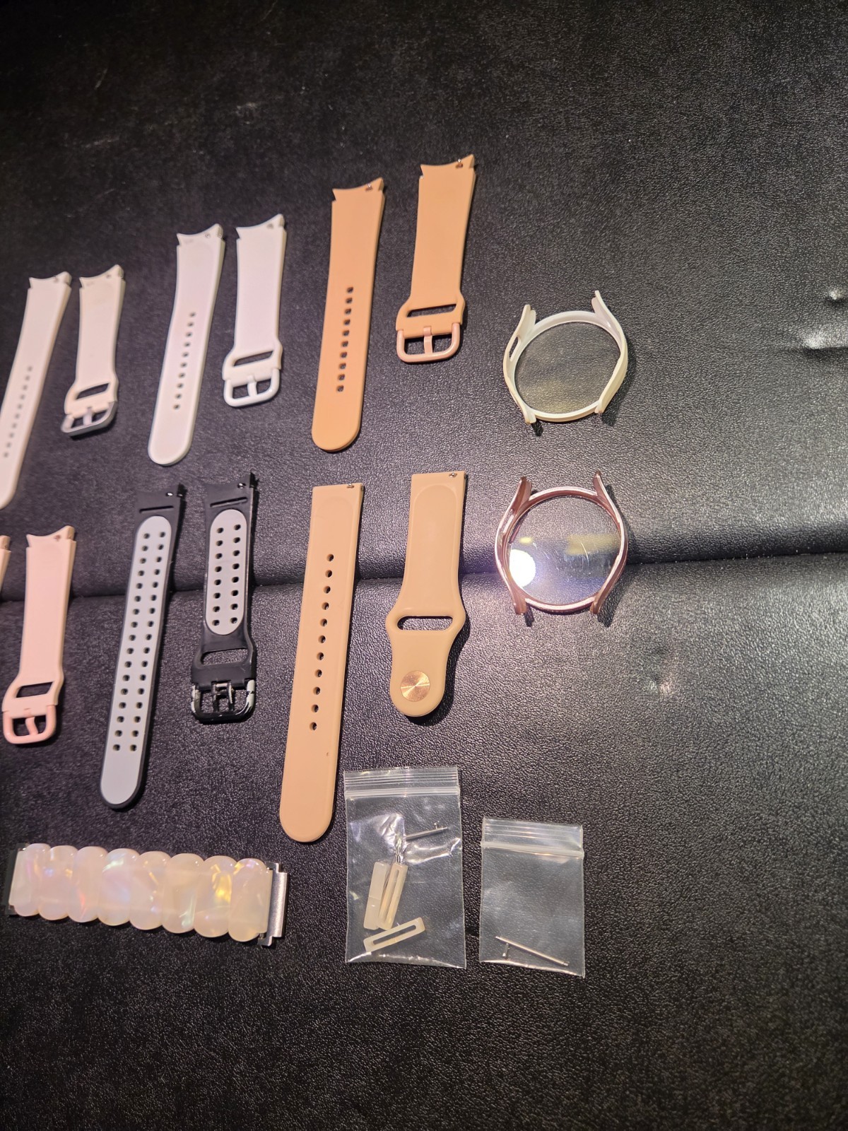 Samsung Galaxy Watch4 SM-R860 40mm Black Aluminum Case with 7 Bands, 2 Covers, +