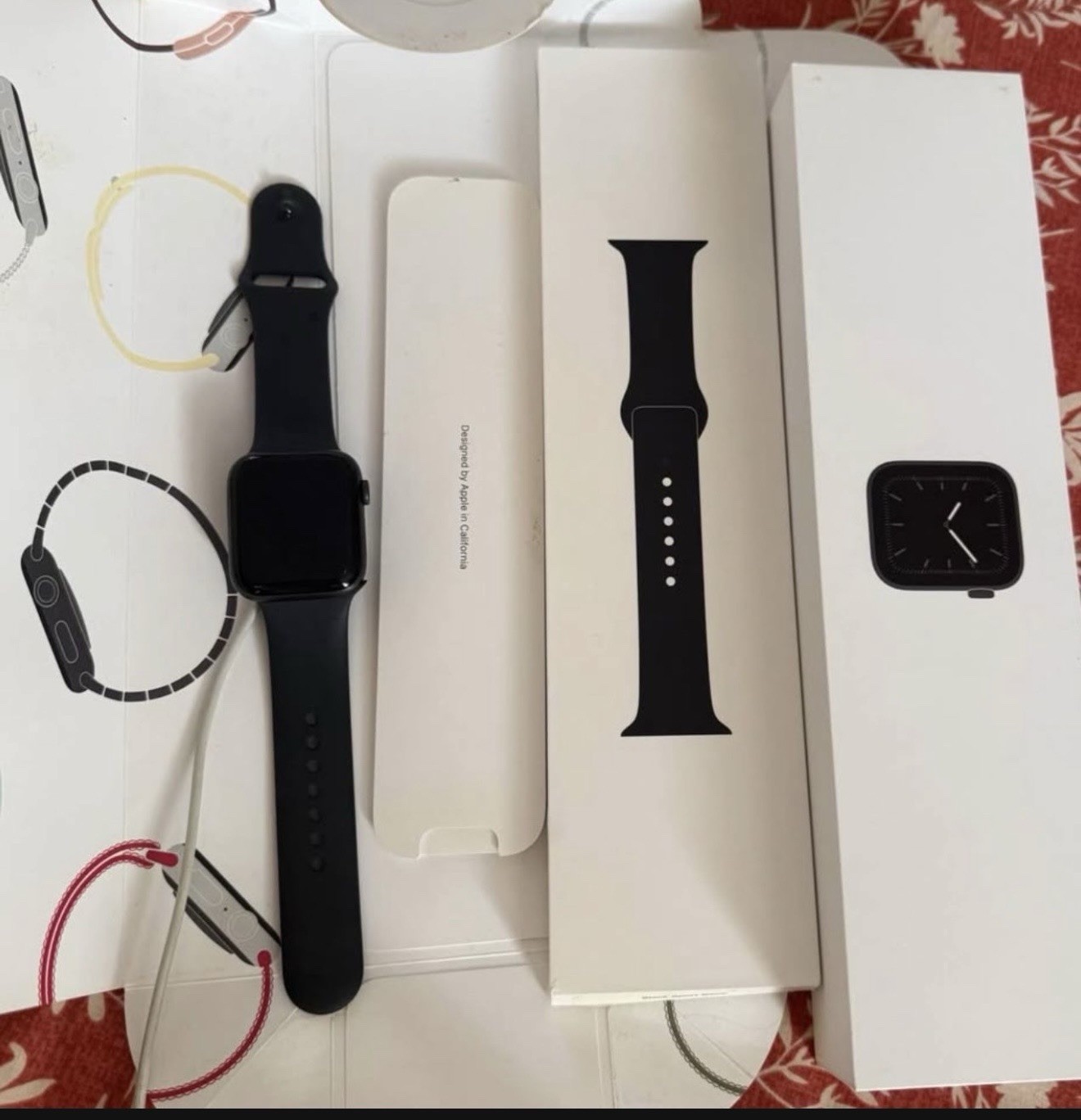 Apple Watch Series 5 44mm Space Gray Aluminum LTE Unlocked 32GB Black Band