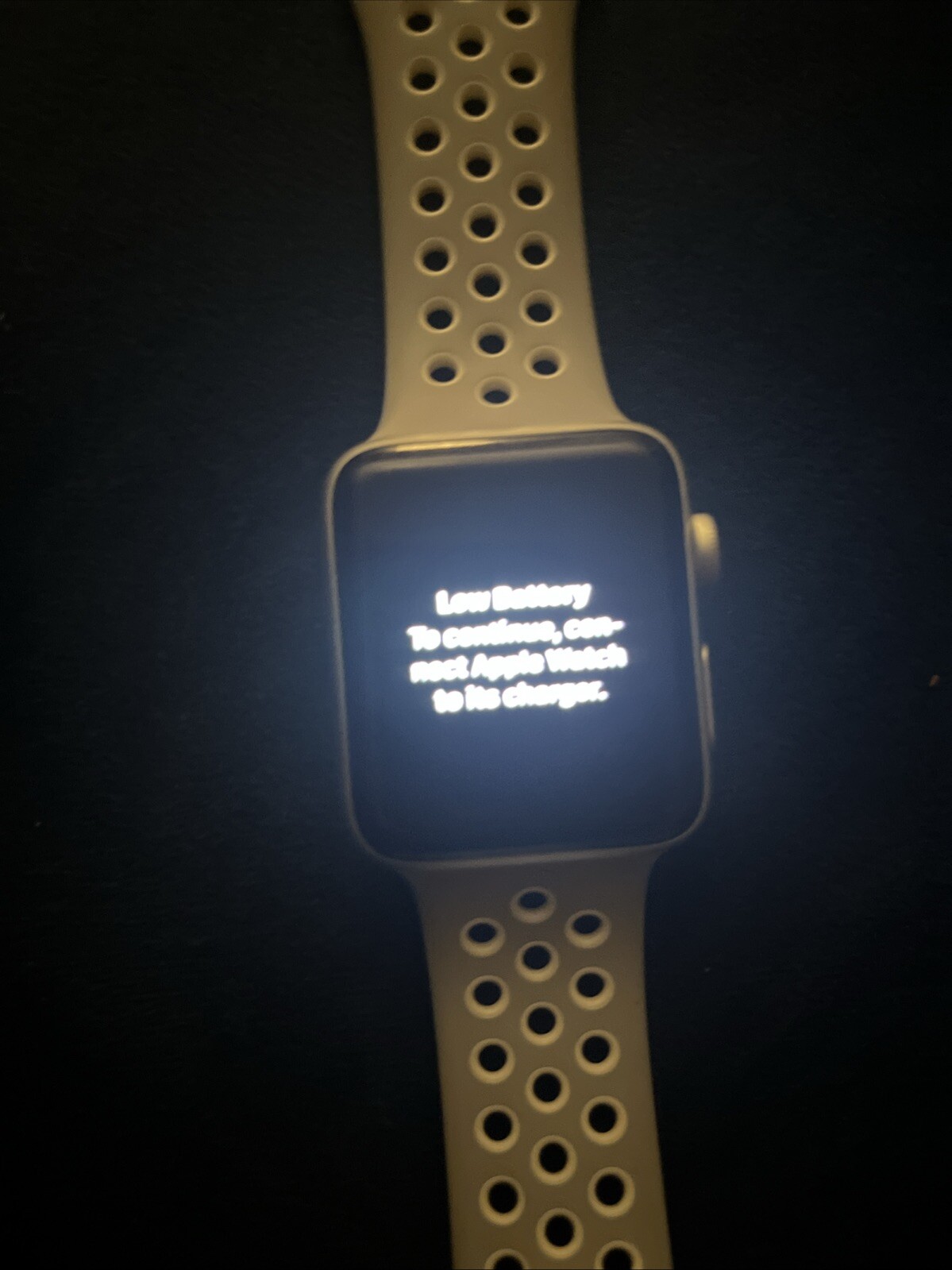 Apple Watch Nike+ 42mm Aluminum Case Black/Cool Gray Sport Band – (MNYY2LL/A)
