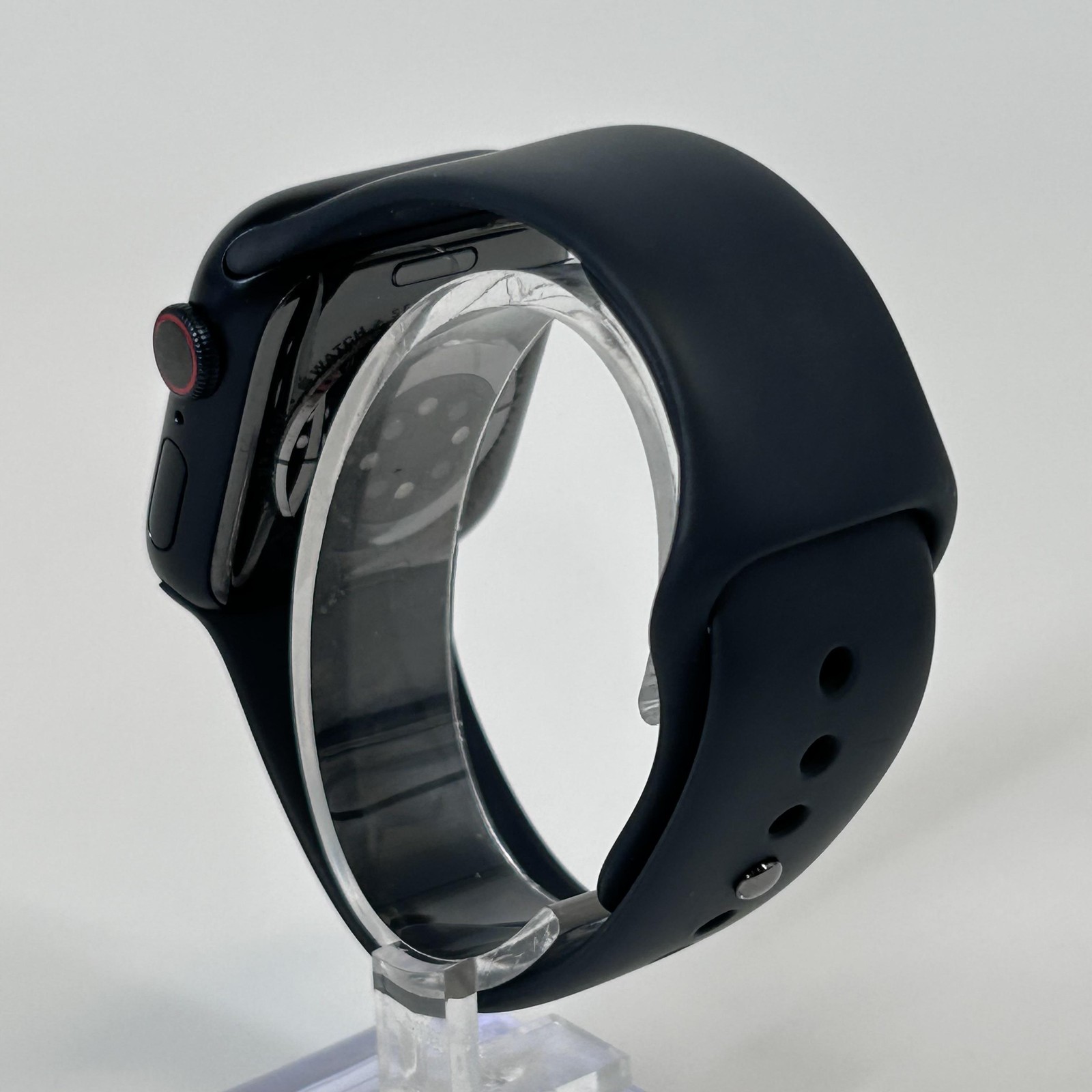 Apple Watch (Series 8) 41mm Space Black Aluminum (LTE) w/ Black Sport – Good