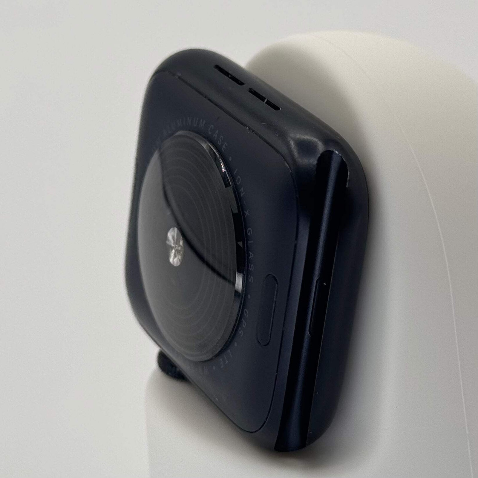 Unlocked Apple Watch SE 2 44mm A2727 2022 Midnight **READ**