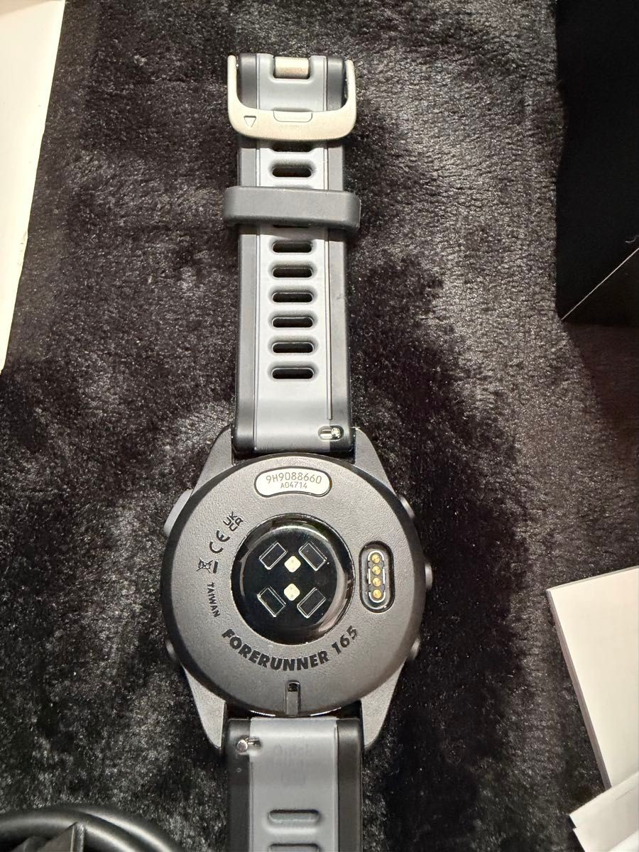 GARMIN Forerunner 165 GPS Smartwatch Running / Fitness Bluetooth Black