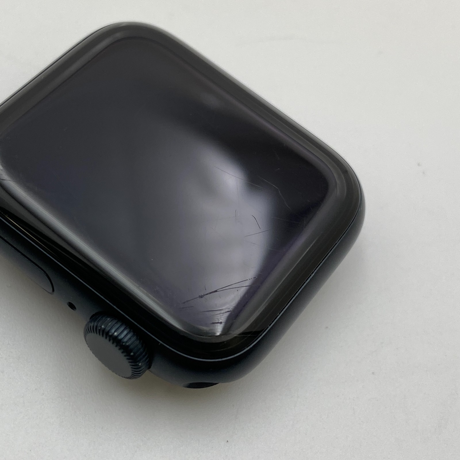 Apple Watch SE 2nd Gen. 40mm Aluminum Midnight GPS A2722 – Fair Condition