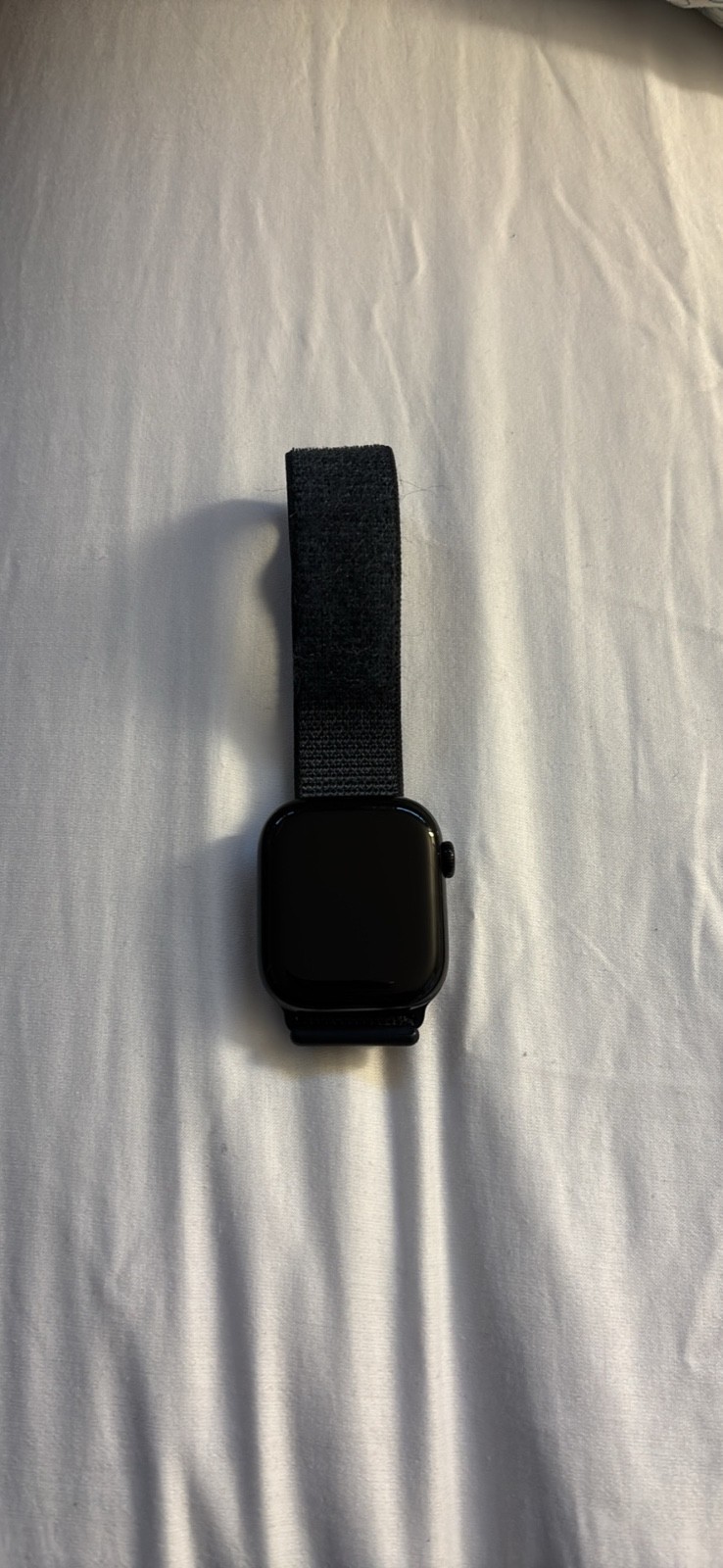 Apple Watch Gen 10 Series 10 42mm Jet Black Aluminum – Ink Sport Loop MWWG3LW/A