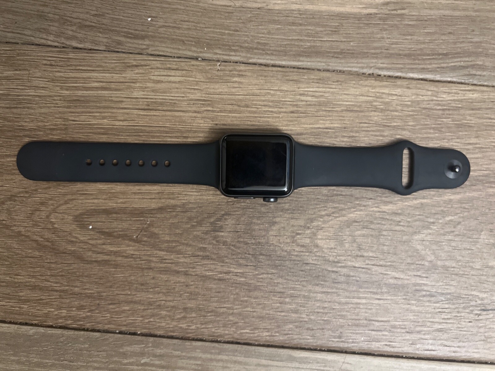 Apple Watch Series 3 38 mm Gray Case Black Aluminium Smartwatch – MTF02LLA