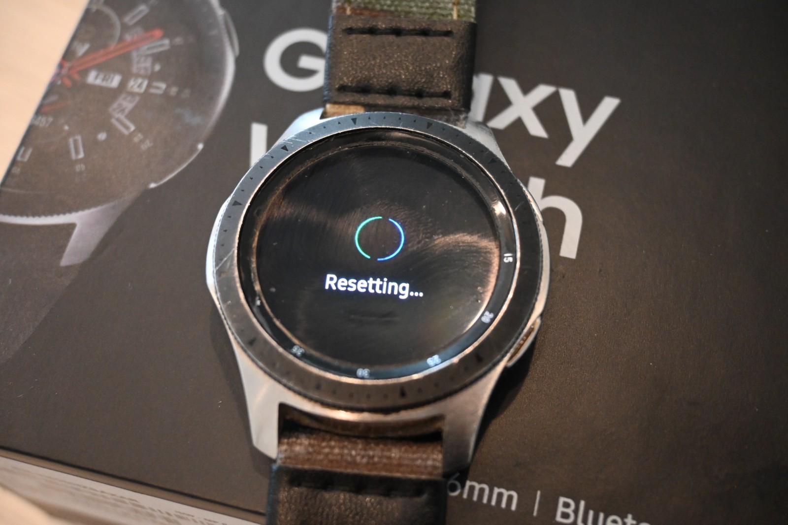 Samsung Galaxy Watch Sm-r800 46mm Black Smartwatch Bluetooth WiFi Works Great!