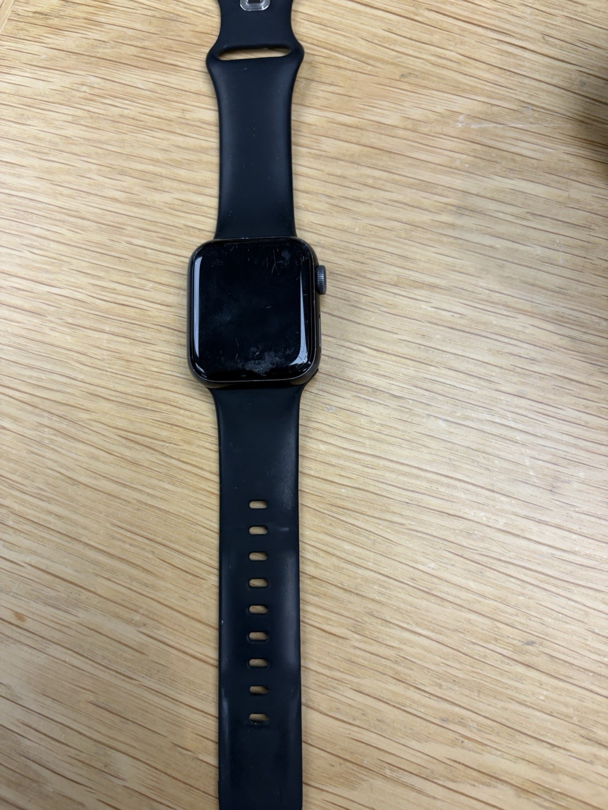 Apple Watch 44mm Black Aluminum Case Black Silicone Band Unlocked Touchscreen